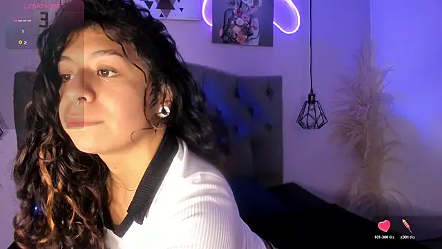 MilyFerrer online show from 19, 6, 2026