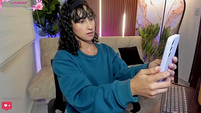 Antonella Moretti  online show from 25, 3, 2026