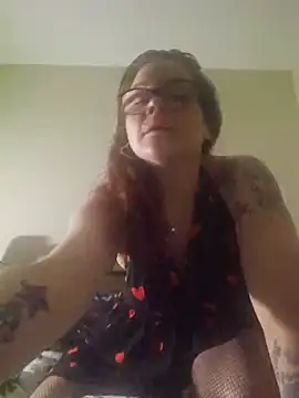 Snapshot of Sexymilf6992 chatting on 10, 6, 2026 Sexymilf6992 online show from 10, 6, 2026