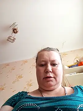 KiraStanton online show from 17, 4, 2026