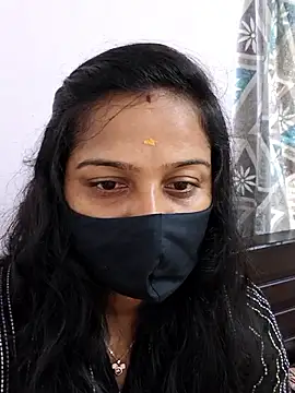 Snapshot of Shaliniqueen chatting on 9, 6, 2026 Shaliniqueen online show from 9, 6, 2026