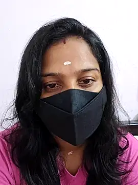 Snapshot of Shaliniqueen chatting on 31, 7, 2026 Shaliniqueen online show from 31, 7, 2026