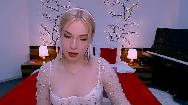 Snapshot of serene_land chatting on 7, 5, 2026 serene land online show from 7, 5, 2026