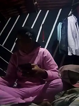 zeus23cm1 online show from 24, 2, 2026