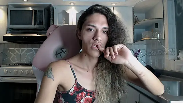 CrisOzzz online show from 2, 3, 2026