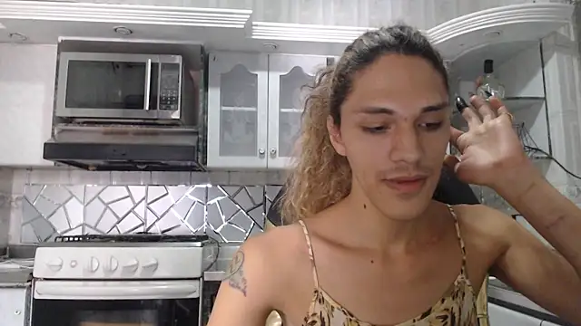 CrisOzzz online show from 4, 4, 2026