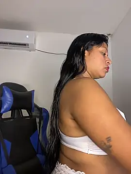 Snapshot of Kittyoficiall chatting on 26, 2, 2026 Kittyoficiall online show from 26, 2, 2026