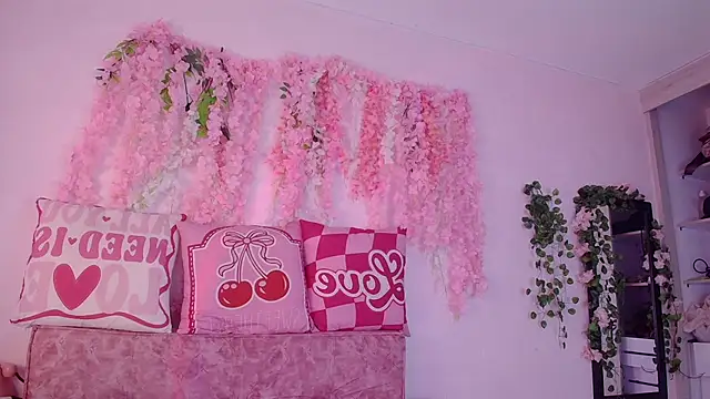 Snapshot of Ana__grace chatting on 5, 7, 2026 Ana grace online show from 5, 7, 2026