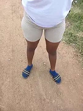 Snapshot of Dee-n-Dee_nyash chatting on 24, 2, 2026 Dee-n-Dee nyash online show from 24, 2, 2026