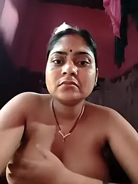 Snapshot of Aanushaka chatting on 1, 4, 2026 Aanushaka online show from 1, 4, 2026