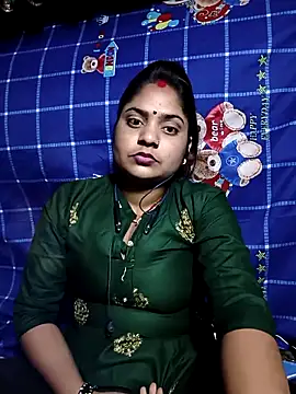 Snapshot of Aanushaka chatting on 4, 4, 2026 Aanushaka online show from 4, 4, 2026