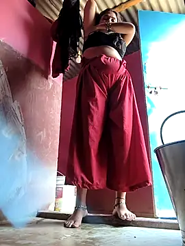 Snapshot of Aanushaka chatting on 7, 4, 2026 Aanushaka online show from 7, 4, 2026
