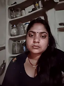 Snapshot of Aanushaka chatting on 14, 4, 2026 Aanushaka online show from 14, 4, 2026