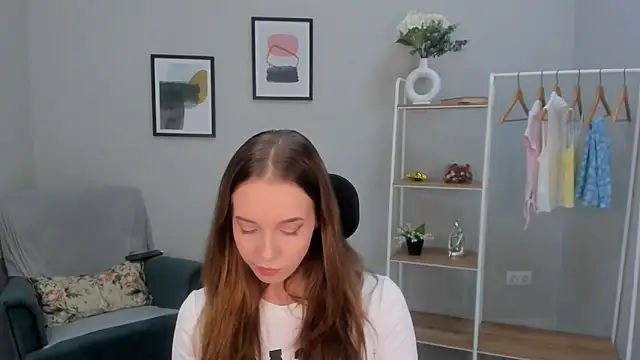 Snapshot of Nina_Crown chatting on 23, 3, 2026 Nina Crown online show from 23, 3, 2026