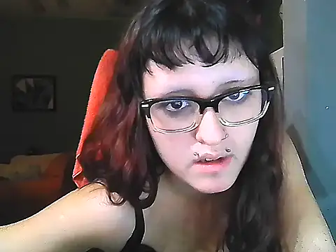 Snapshot of Kikimilkyy chatting on 21, 4, 2026 Kikimilkyy online show from 21, 4, 2026