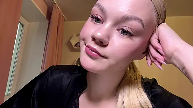 Snapshot of MiaCashe chatting on 1, 7, 2026 MiaCashe online show from 1, 7, 2026