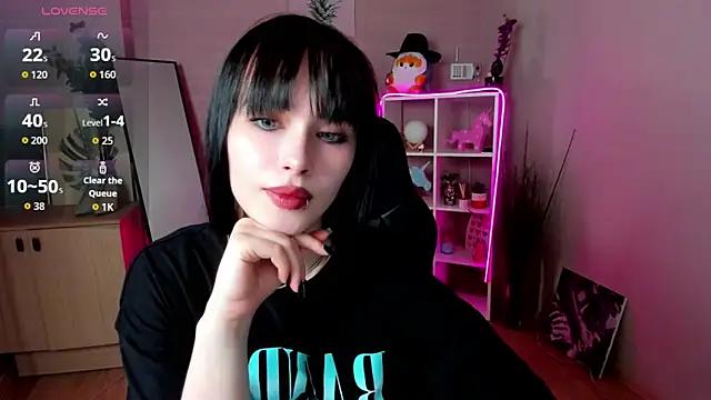 demetra   online show from 12, 4, 2026