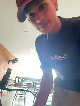 HarryGaze online show from 8, 4, 2026