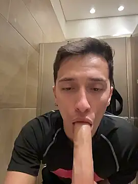 Snapshot of Thiago_Jones1 chatting on 16, 4, 2026 Thiago Jones1 online show from 16, 4, 2026