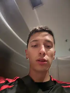 Snapshot of Thiago_Jones1 chatting on 23, 6, 2026 Thiago Jones1 online show from 23, 6, 2026