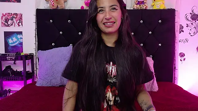 Snapshot of rose_sexy_smiley chatting on 5, 3, 2026 rose sexy smiley online show from 5, 3, 2026