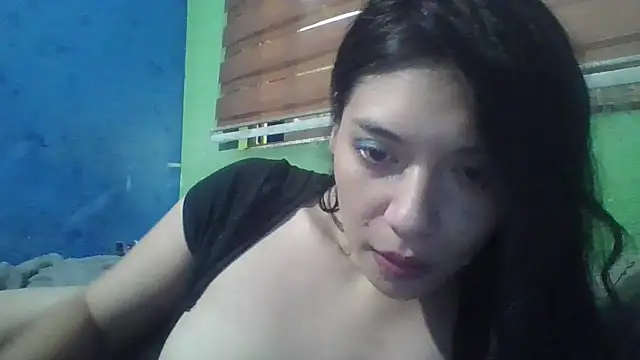 Soylilayblue online show from 5, 4, 2026