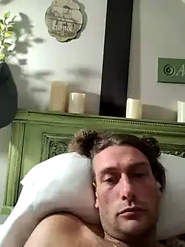 Snapshot of pleasser1985 chatting on 4, 3, 2026 pleasser1985 online show from 4, 3, 2026