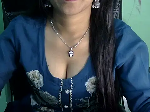 Snapshot of cute_momo_love chatting on 16, 3, 2026 cute momo love online show from 16, 3, 2026