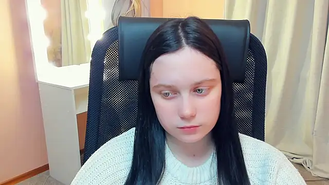 LynnaNull online show from 26, 2, 2026