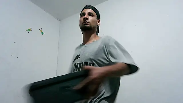 Couplesweethot online show from 14, 4, 2026