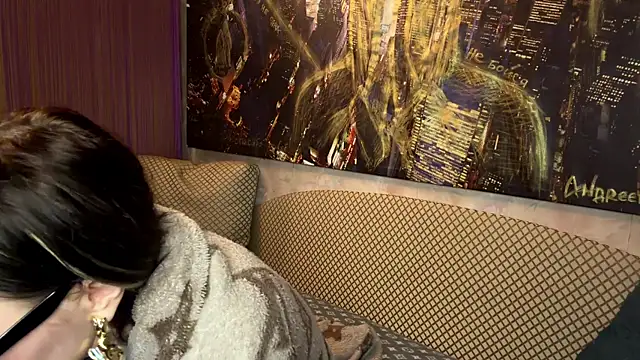 Jennifer Hilton online show from 2, 3, 2026