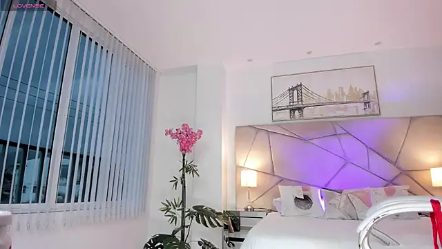 Snapshot of michelle_Delacour chatting on 2, 3, 2026 michelle Delacour online show from 2, 3, 2026