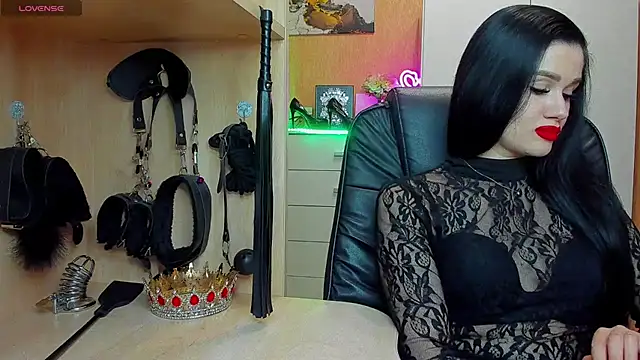 Snapshot of KristiTopxx chatting on 5, 6, 2026 KristiTopxx online show from 5, 6, 2026