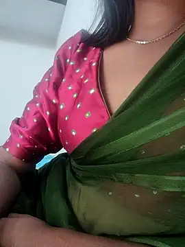 Snapshot of Lovely_sanah chatting on 24, 2, 2026 Lovely sanah online show from 24, 2, 2026