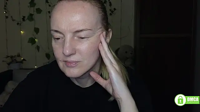 Snapshot of Bella_soulmate chatting on 13, 5, 2026 Bella soulmate online show from 13, 5, 2026