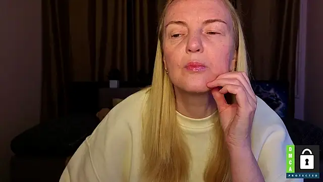 Snapshot of Bella_soulmate chatting on 15, 5, 2026 Bella soulmate online show from 15, 5, 2026