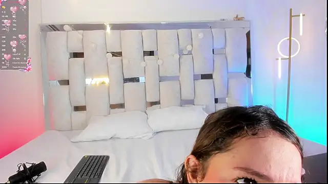 Snapshot of HecateCorvin chatting on 26, 2, 2026 HecateCorvin online show from 26, 2, 2026