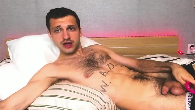 Snapshot of DarkRogue19 chatting on 21, 3, 2026 DarkRogue19 online show from 21, 3, 2026