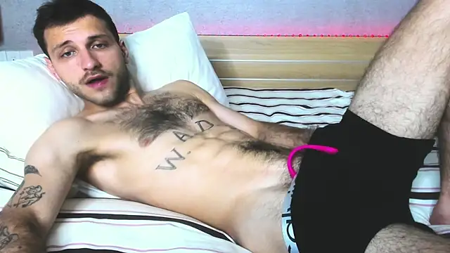 Snapshot of DarkRogue19 chatting on 28, 3, 2026 DarkRogue19 online show from 28, 3, 2026