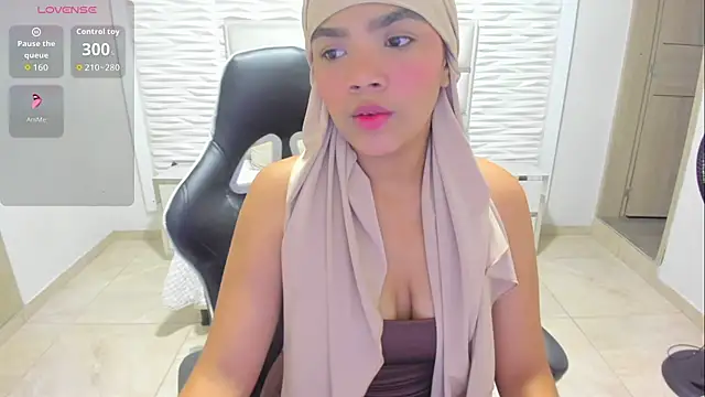 Snapshot of Jalilat_billal chatting on 12, 3, 2026 Jalilat billal online show from 12, 3, 2026