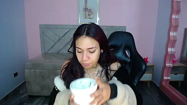 Andrea ch01 online show from 8, 4, 2026