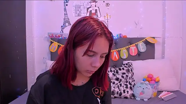 violeta blaze1 online show from 2, 4, 2026