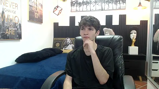 Snapshot of trevor_mob chatting on 4, 6, 2026 trevor mob online show from 4, 6, 2026