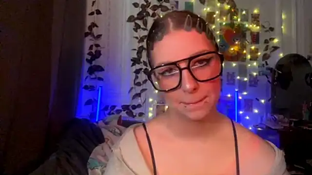 moonvampiq online show from 1, 3, 2026