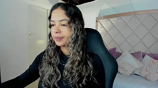 Snapshot of dulce_lyraa1 chatting on 27, 2, 2026 dulce lyraa1 online show from 27, 2, 2026