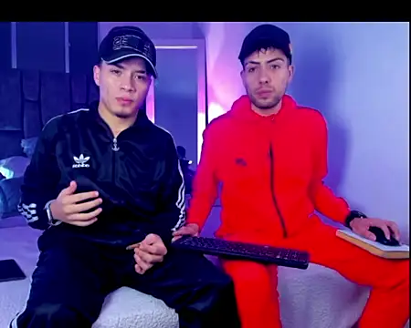 Snapshot of alex_and_christhoper chatting on 28, 2, 2026 alex and christhoper online show from 28, 2, 2026