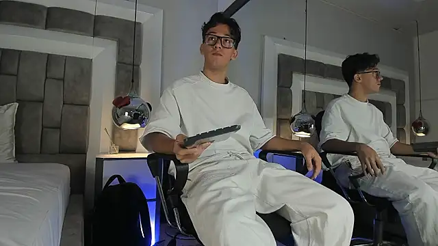 Snapshot of Austin_Reedss chatting on 3, 3, 2026 Austin Reedss online show from 3, 3, 2026