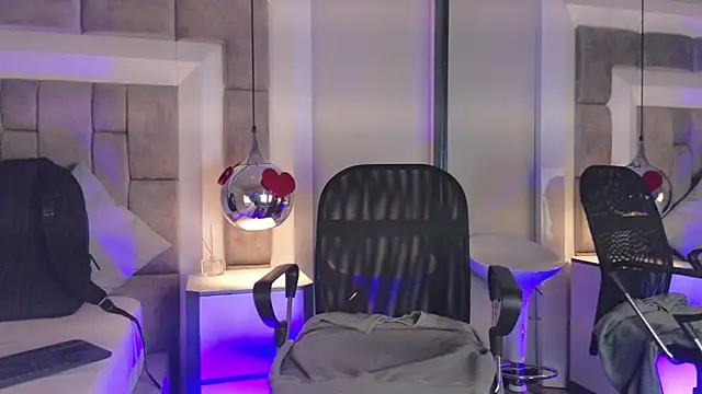 Snapshot of Austin_Reedss chatting on 10, 4, 2026 Austin Reedss online show from 10, 4, 2026