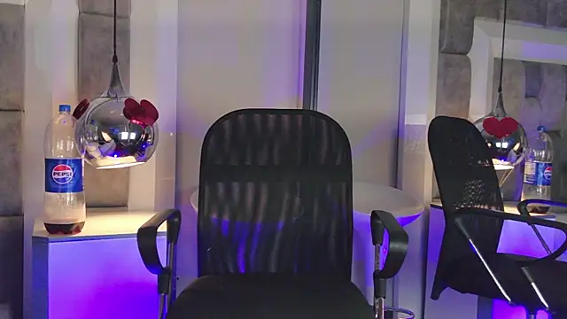 Snapshot of Austin_Reedss chatting on 13, 4, 2026 Austin Reedss online show from 13, 4, 2026