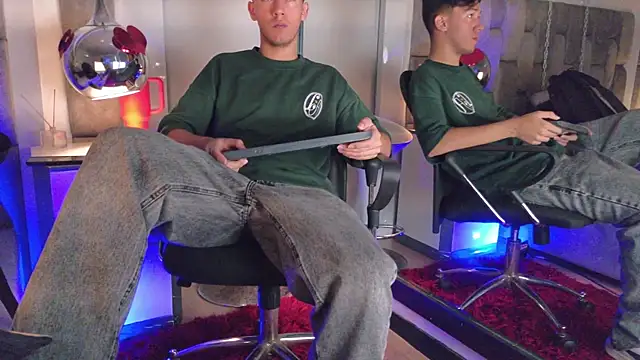 Snapshot of Austin_Reedss chatting on 14, 4, 2026 Austin Reedss online show from 14, 4, 2026